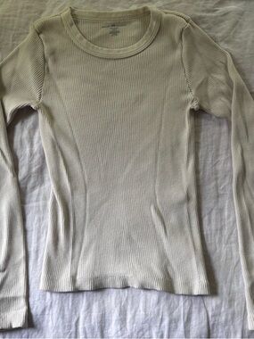 Brandy Melville Long Sleeve Ribbed Top - Cream